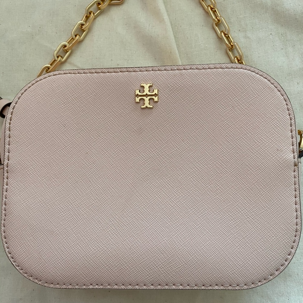 Tory Burch Light pink/peach crossbody!